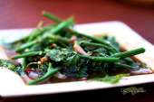 ให้อาหารแกะ-ร้านอาหารถ่ายรูป-ที่คลอง-6-ธัญบุรี-คันทรีเพลส