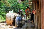 ร่วมสร้างกุศลเทพื้นโรงครัวที่-สำนักสงฆ์แม่น้าน้อย-เทปูน-แม่น้ำน้อย